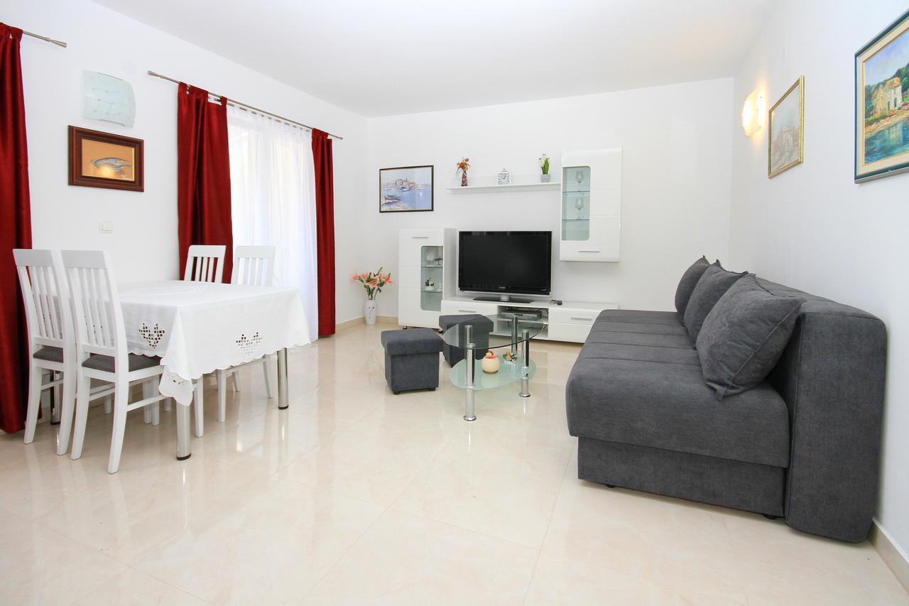 Villa Natalie Omiš Esterno foto