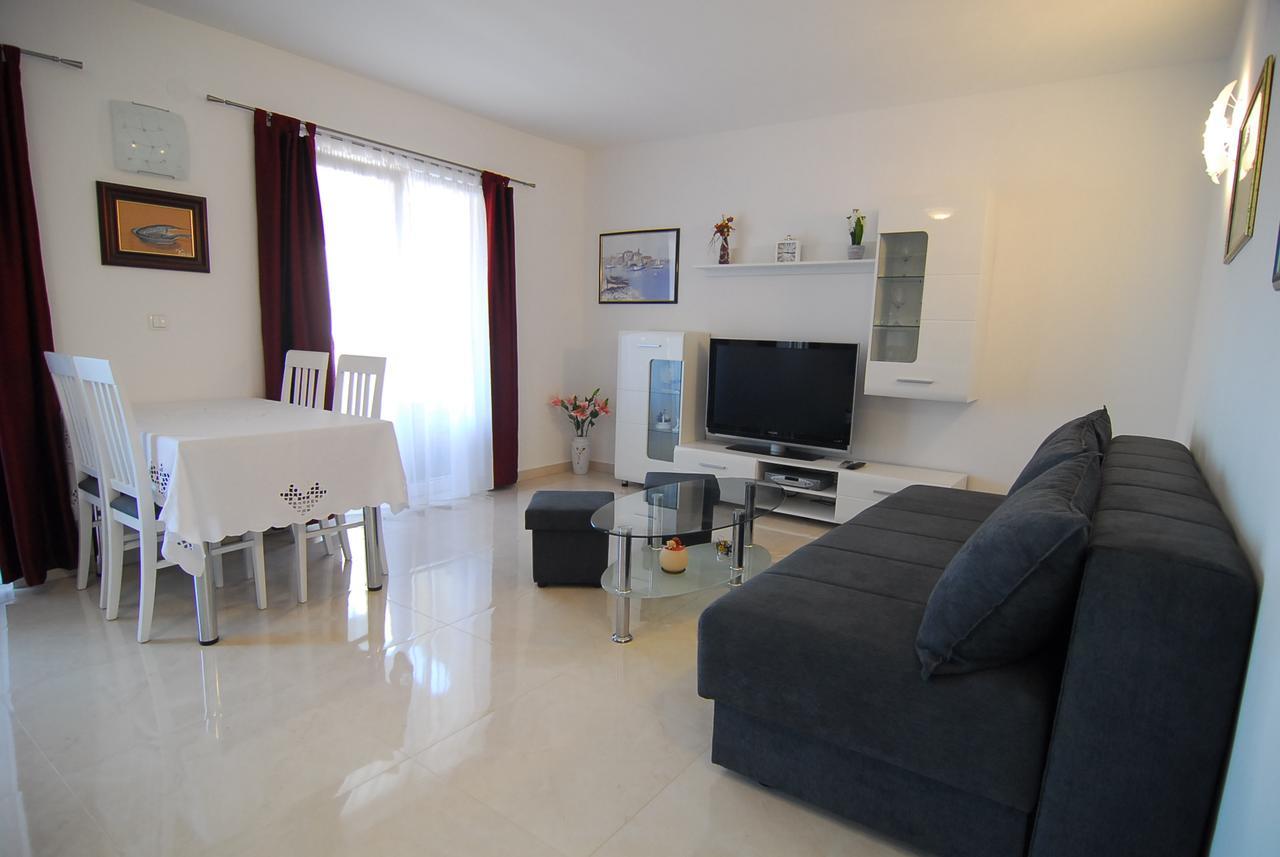 Villa Natalie Omiš Esterno foto
