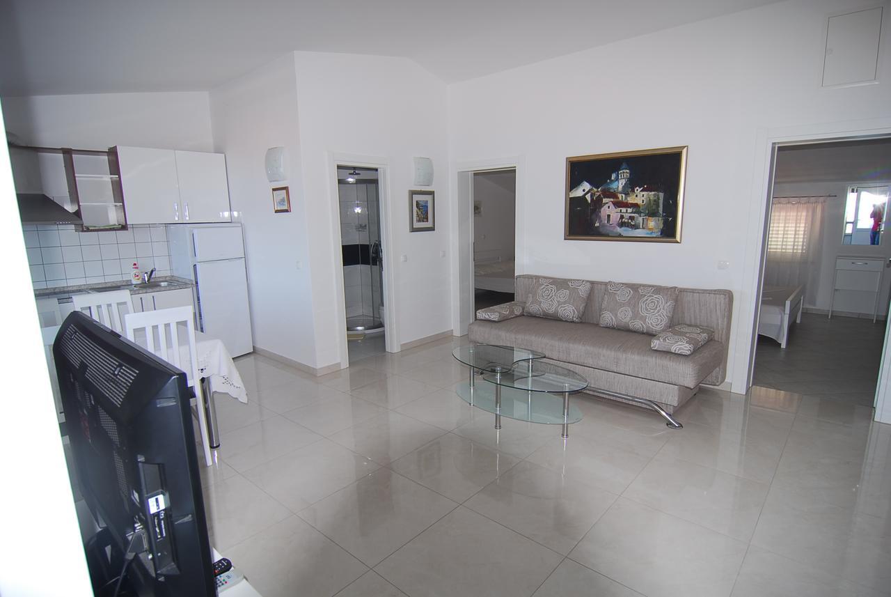 Villa Natalie Omiš Esterno foto