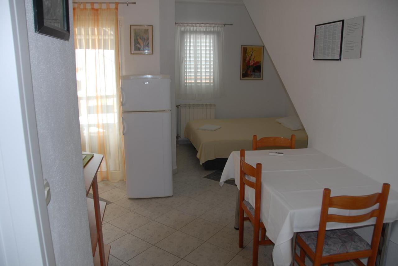 Villa Natalie Omiš Esterno foto