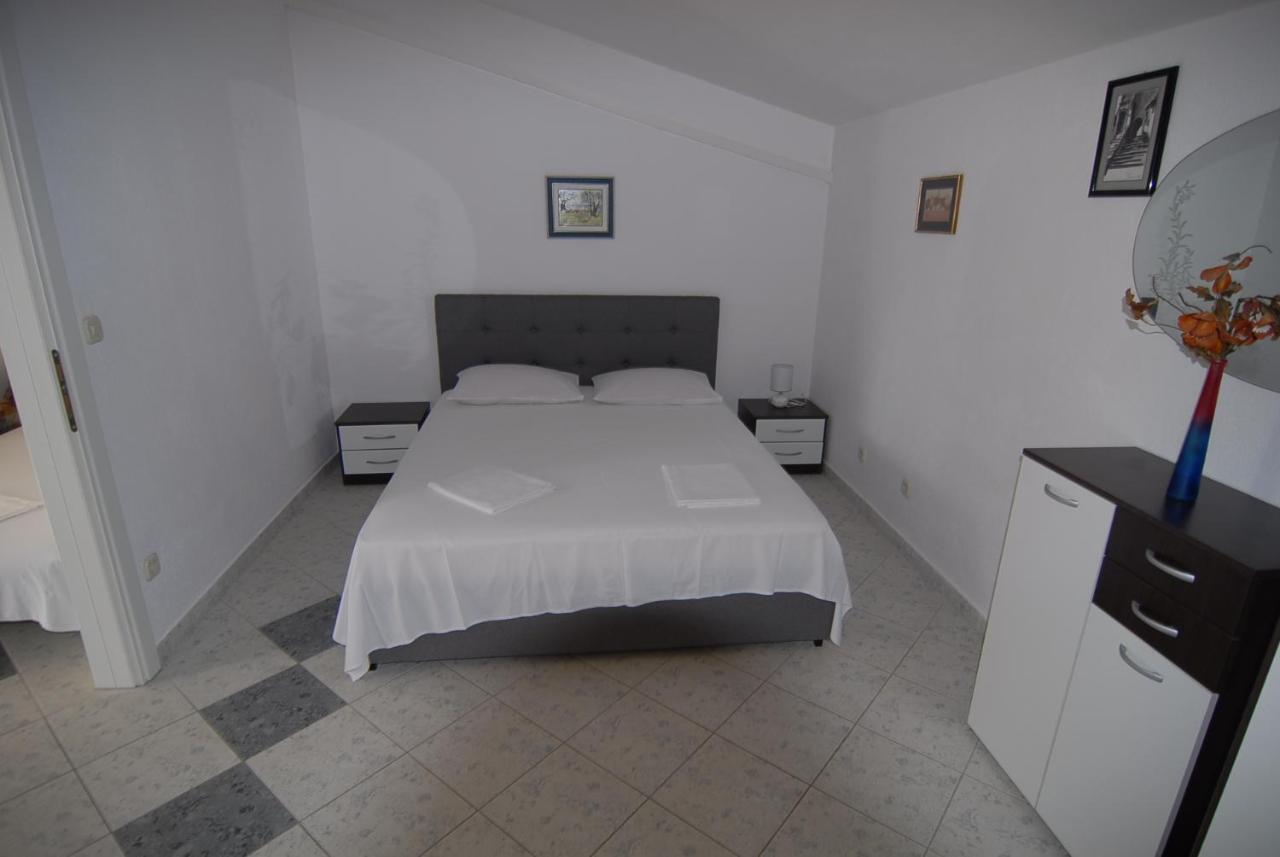 Villa Natalie Omiš Esterno foto